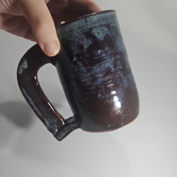 Signed Art Pottery Smiley Face Glazed Mug - Picture 5 of 8